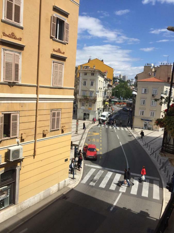 Apartman Licia Rijeka Luaran gambar